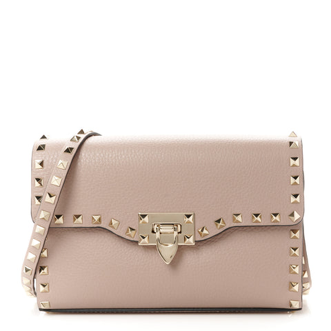 Pebbled Calfskin Medium Rockstud Flip Lock Crossbody Bag Poudre