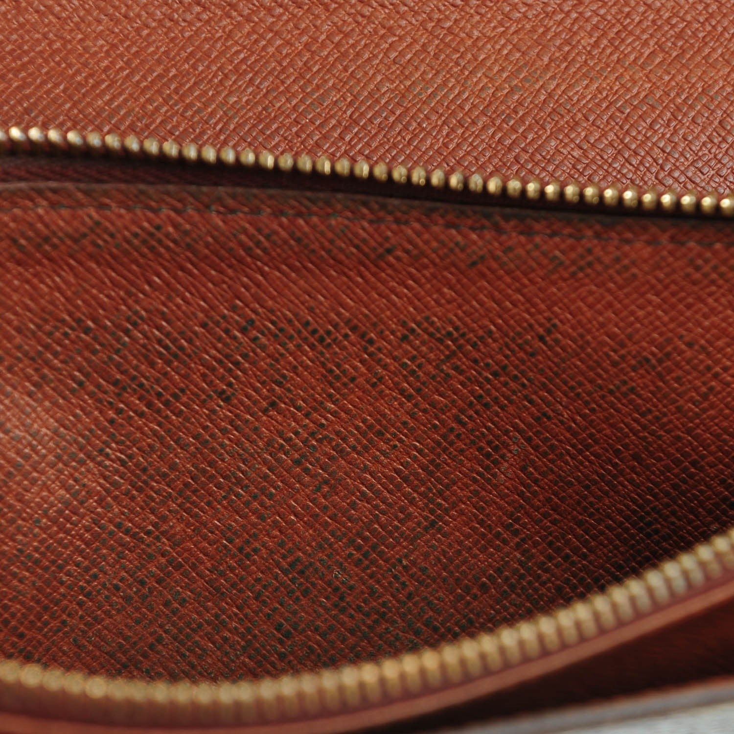 Louis Vuitton Monogram Sarah Wallet 9 of 10
