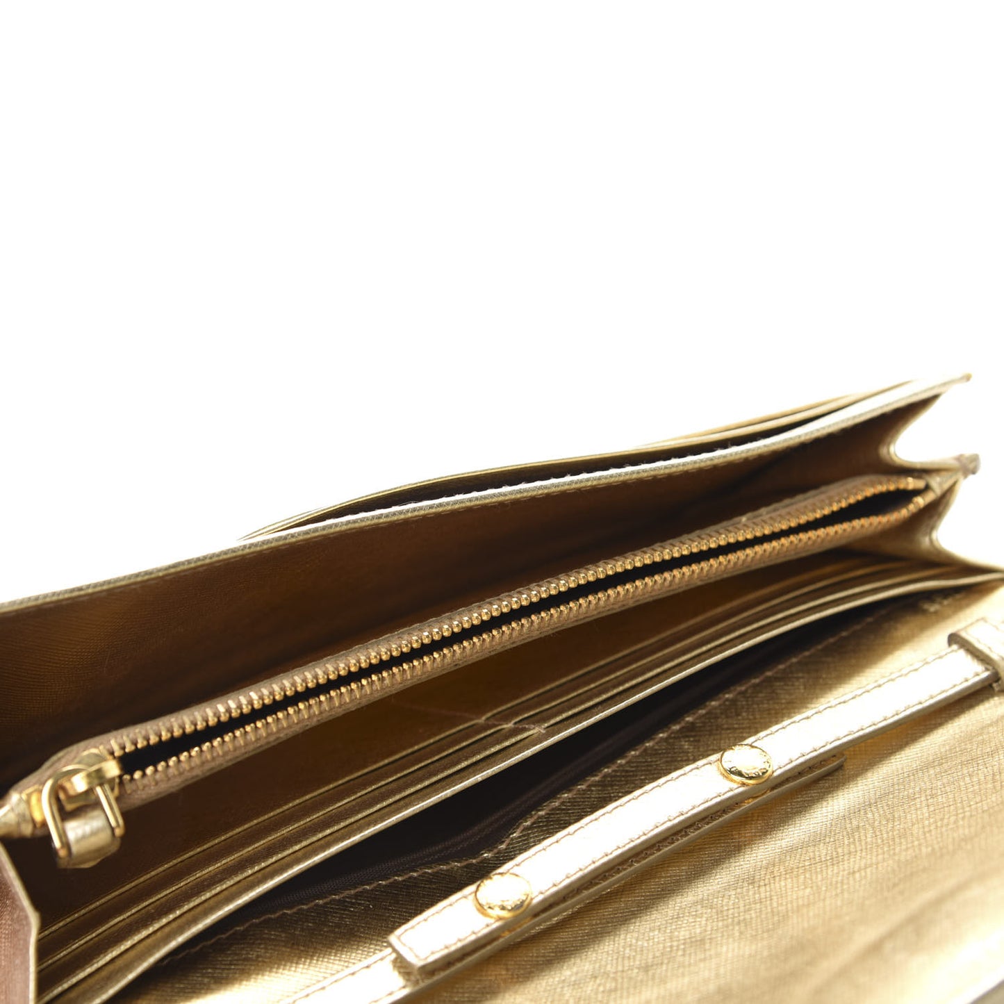 Metallic Saffiano Metal Chain Wallet Platino
