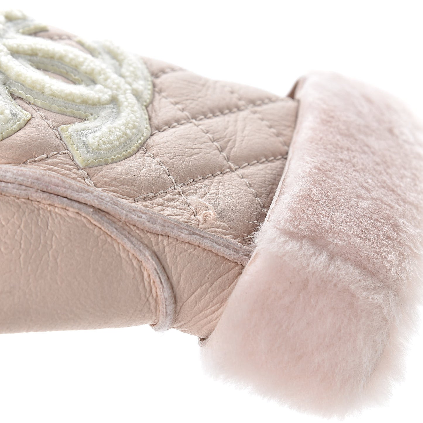 Shearling Quilted CC Gloves 7.5 Light Pink