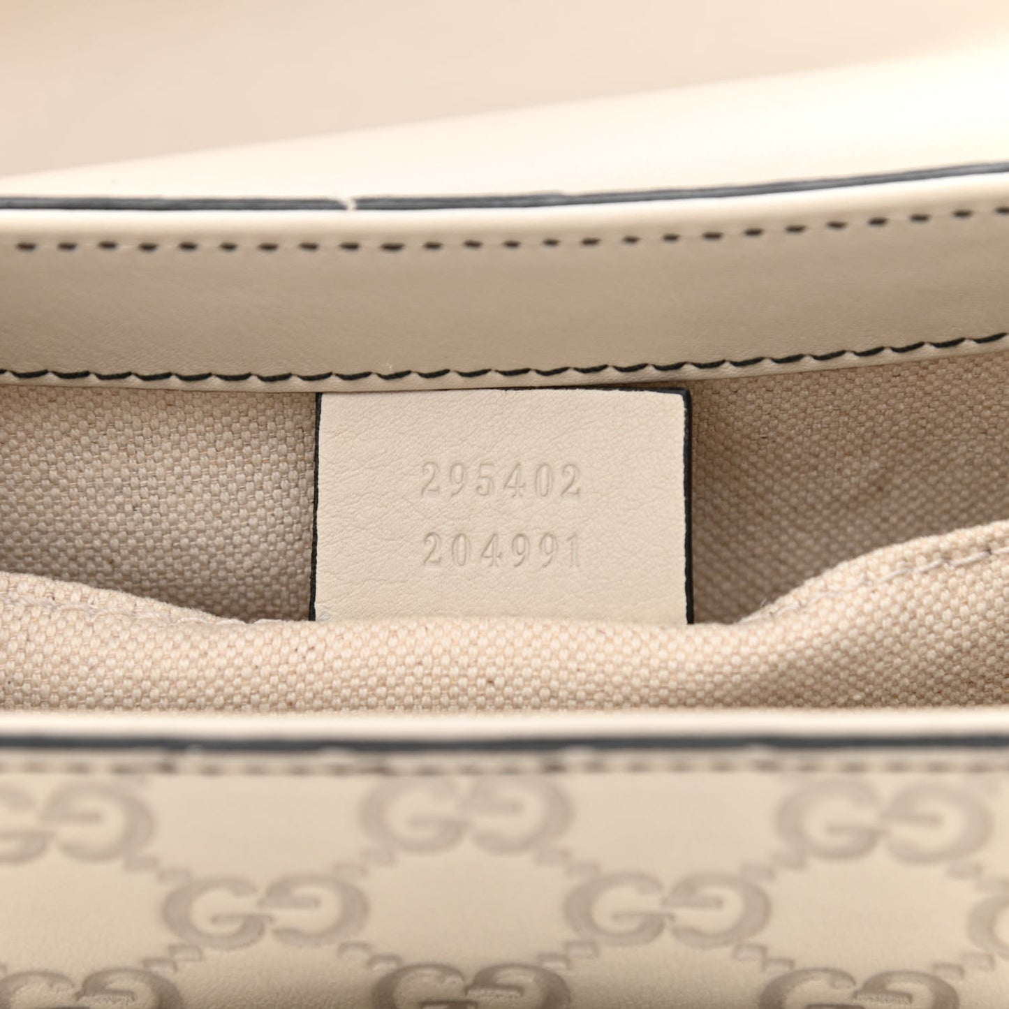 Guccissima Signature Medium Emily Chain Shoulder Bag Mystic White