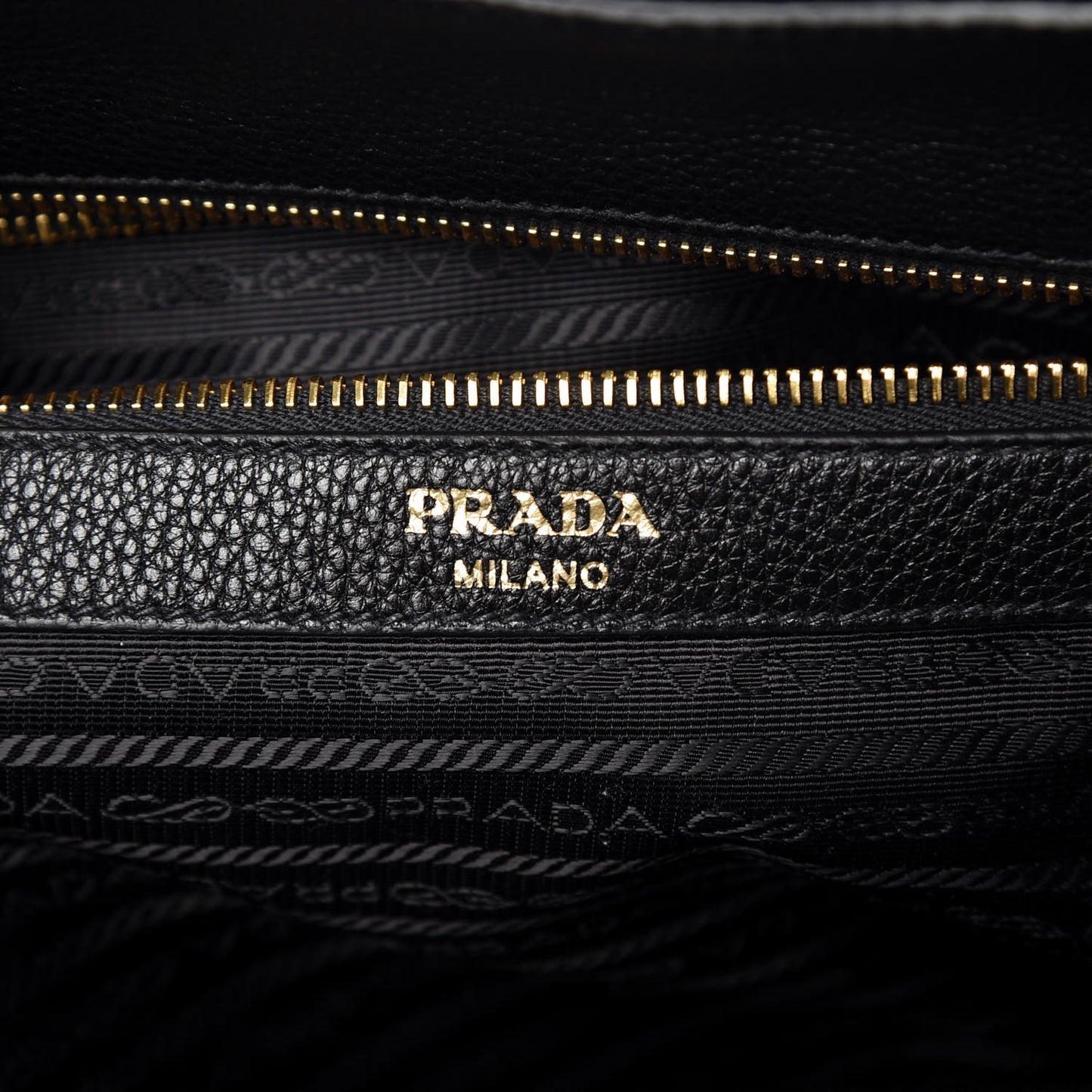 Vitello Daino Tote Black