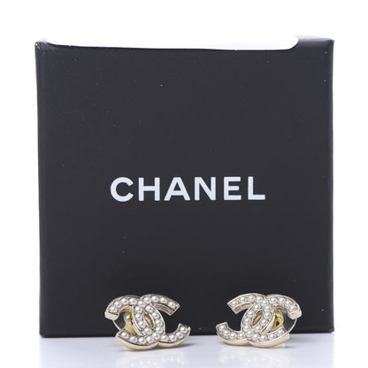 Chanel Pearl CC Earrings Gold 6 of 6