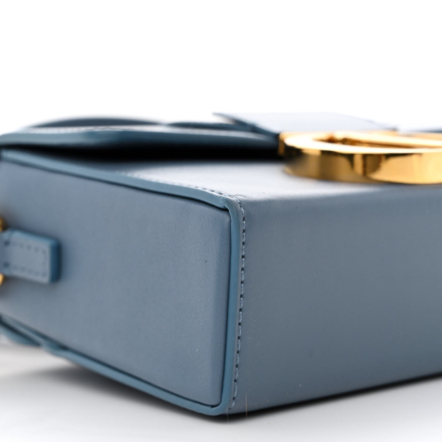 Box Calfskin 30 Montaigne Box Bag Blue