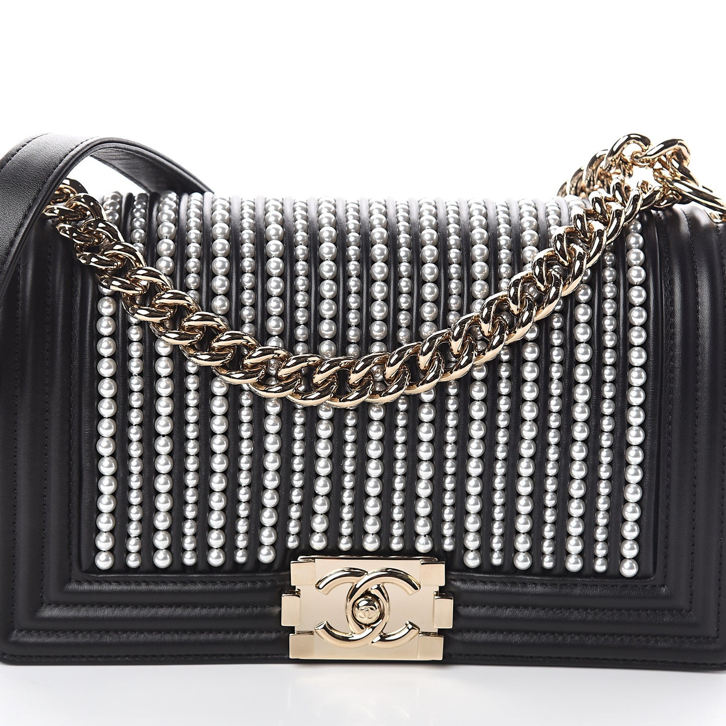 Calfskin Pearl Medium Chanel Pearls Boy Flap Black