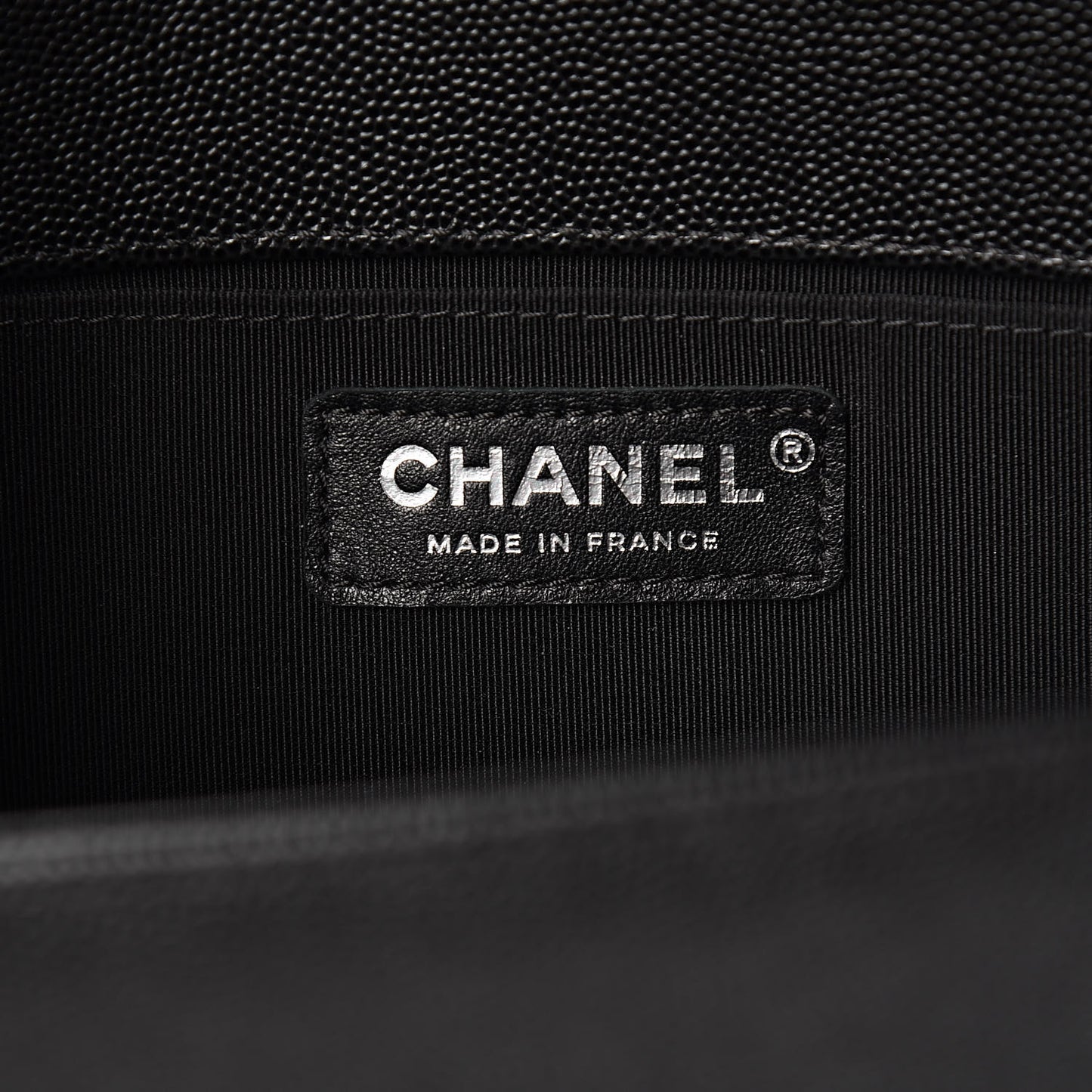 Caviar Quilted Medium Boy Flap Black