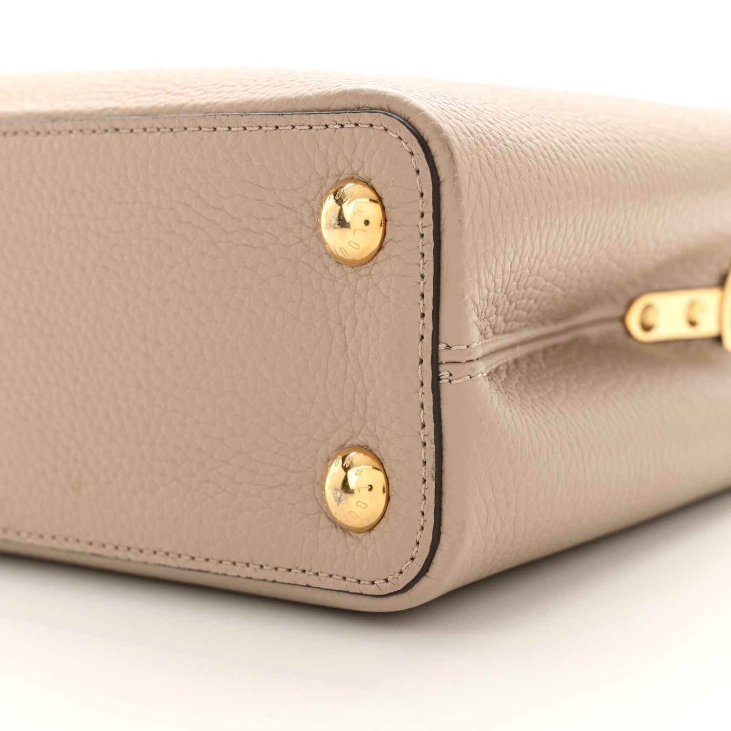 Louis Vuitton Taurillon Capucines BB Galet 10 of 11