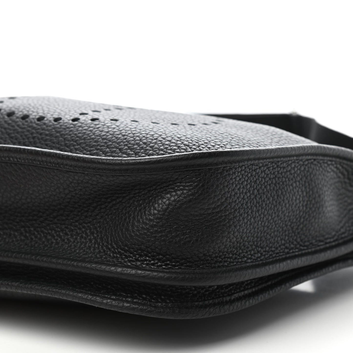 Taurillon Clemence Evelyne III PM Black