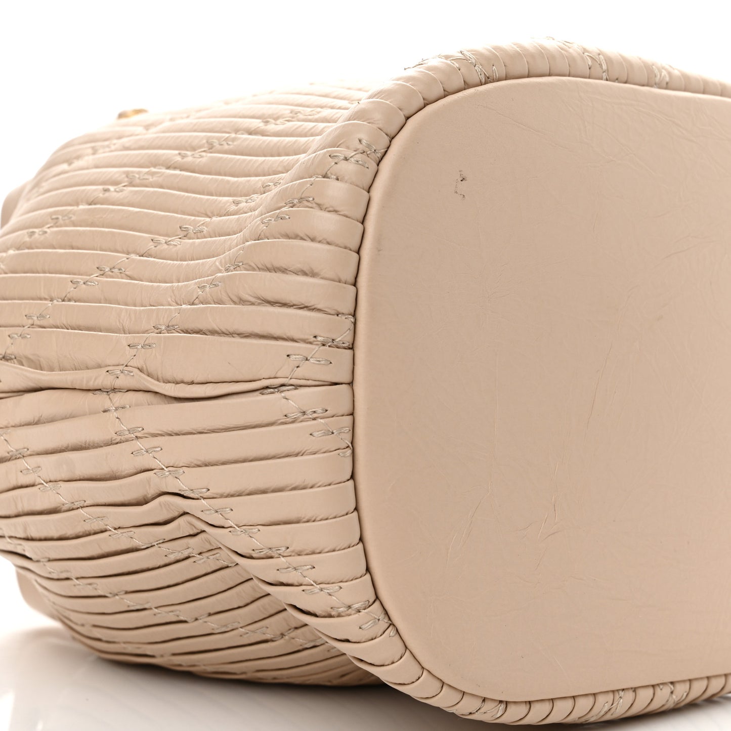 CHANELCrumpled Calfskin Coco Pleats Small Drawstring Bag Beige