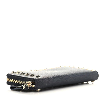 Valentino Garavani Pebbled Calfskin Rockstud Zip Around Wallet Black 4 of 10