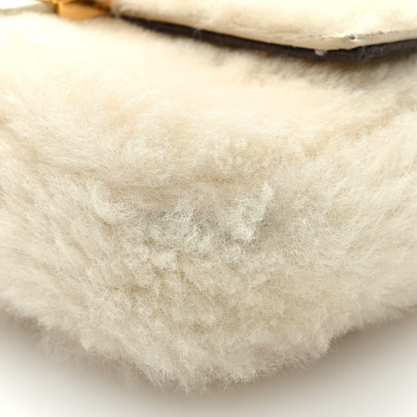 Shearling Shiny Nappa Micro Baguette Latte Panna