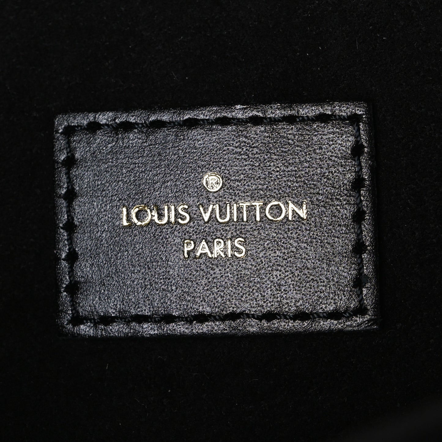 Reverse Monogram Pochette Metis