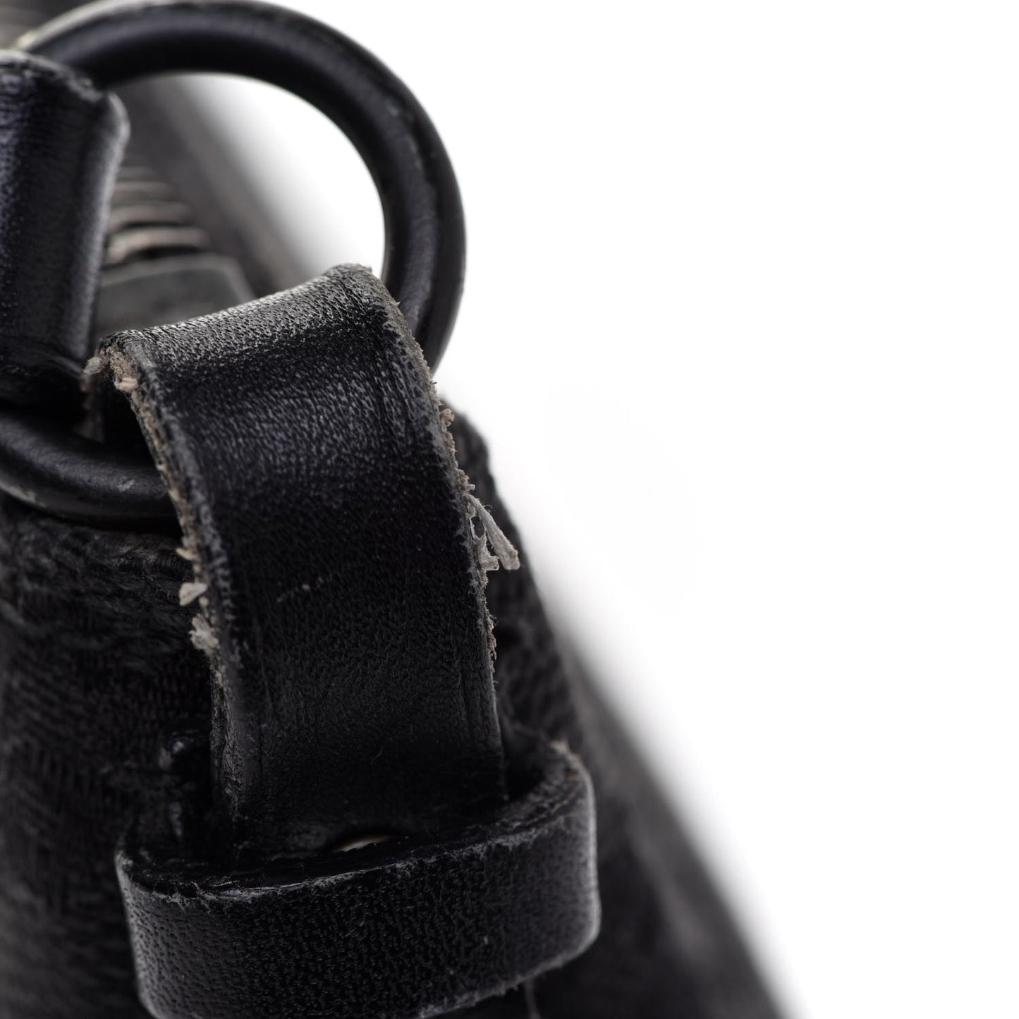 Monogram Pochette Black