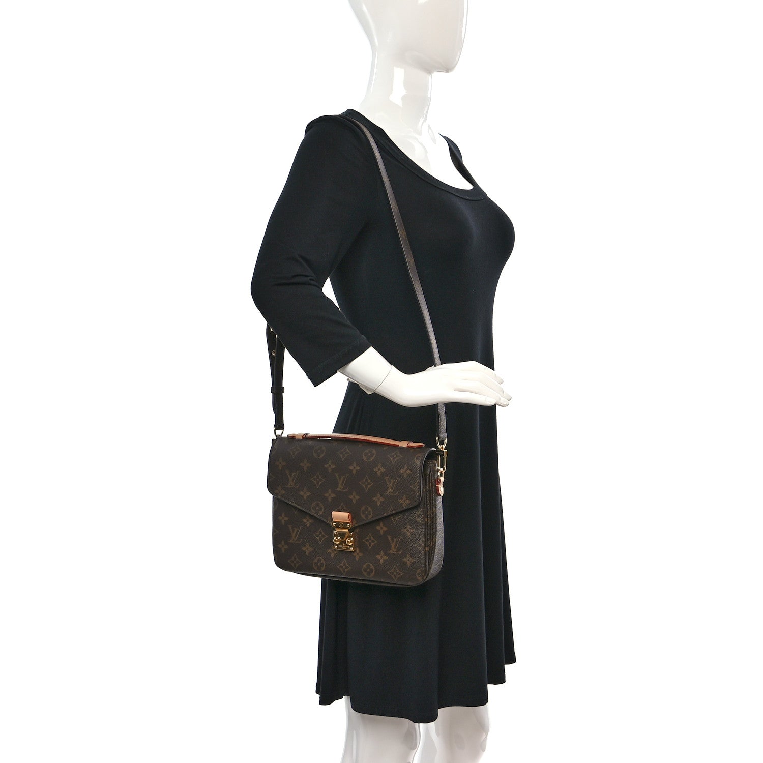 Louis Vuitton Monogram Pochette Metis 3 of 11
