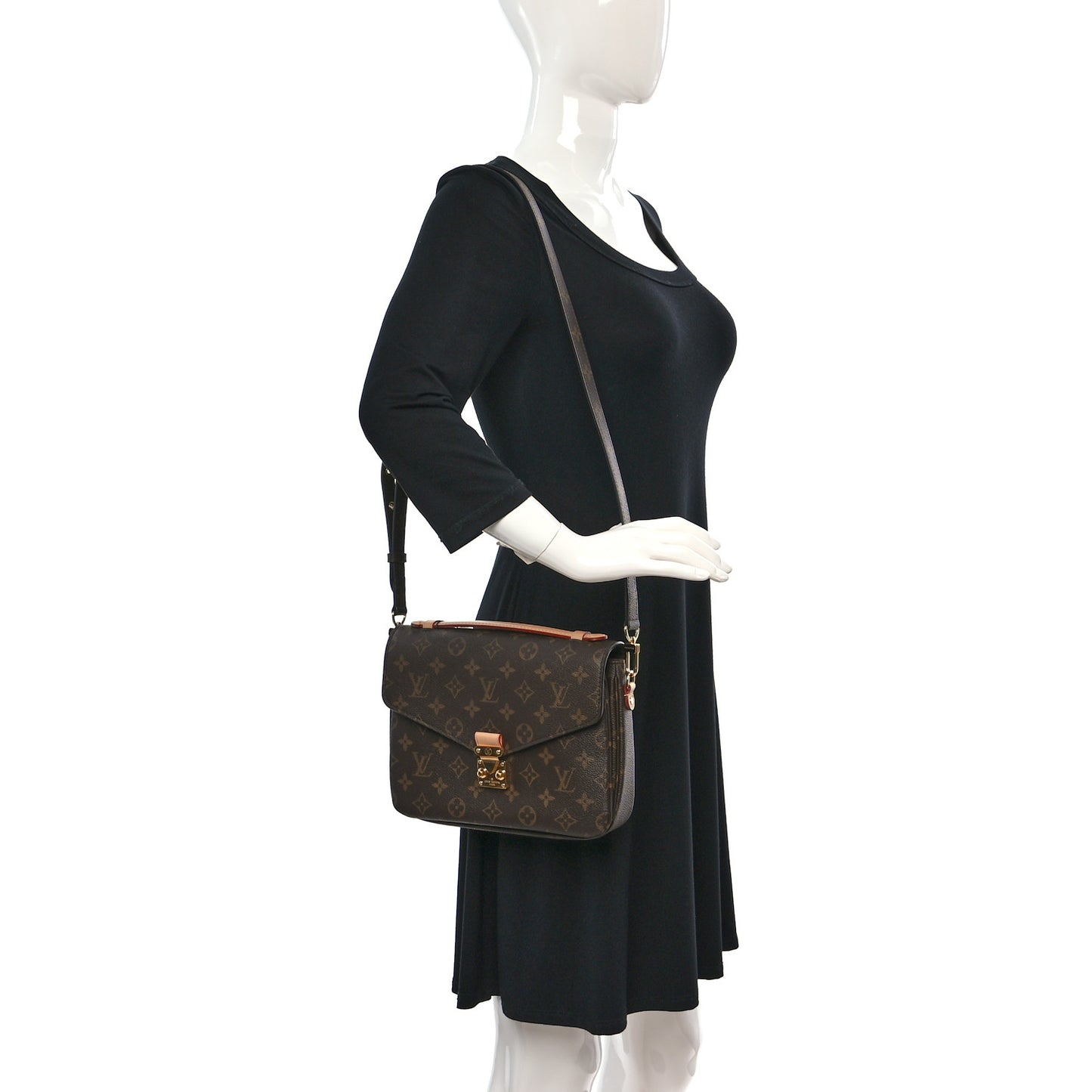 Monogram Pochette Metis