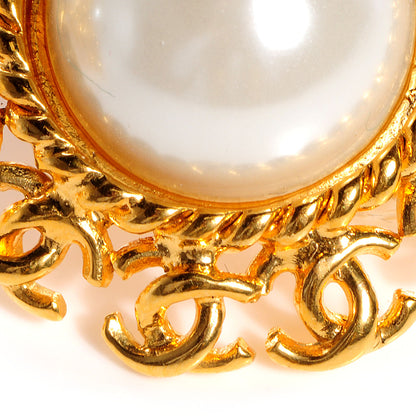 Chanel Pearl CC Clip On Earrings Gold 5 of 6