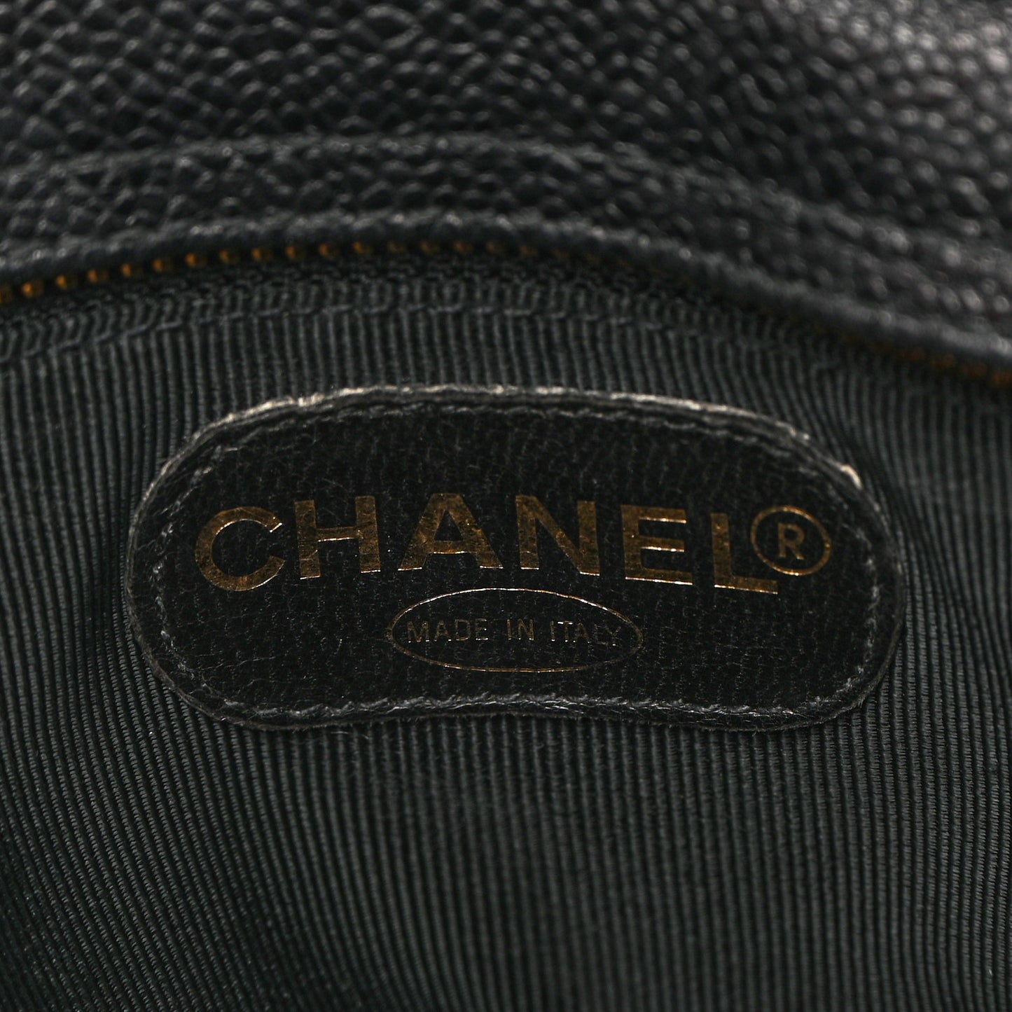 Caviar CC Shoulder Bag Black