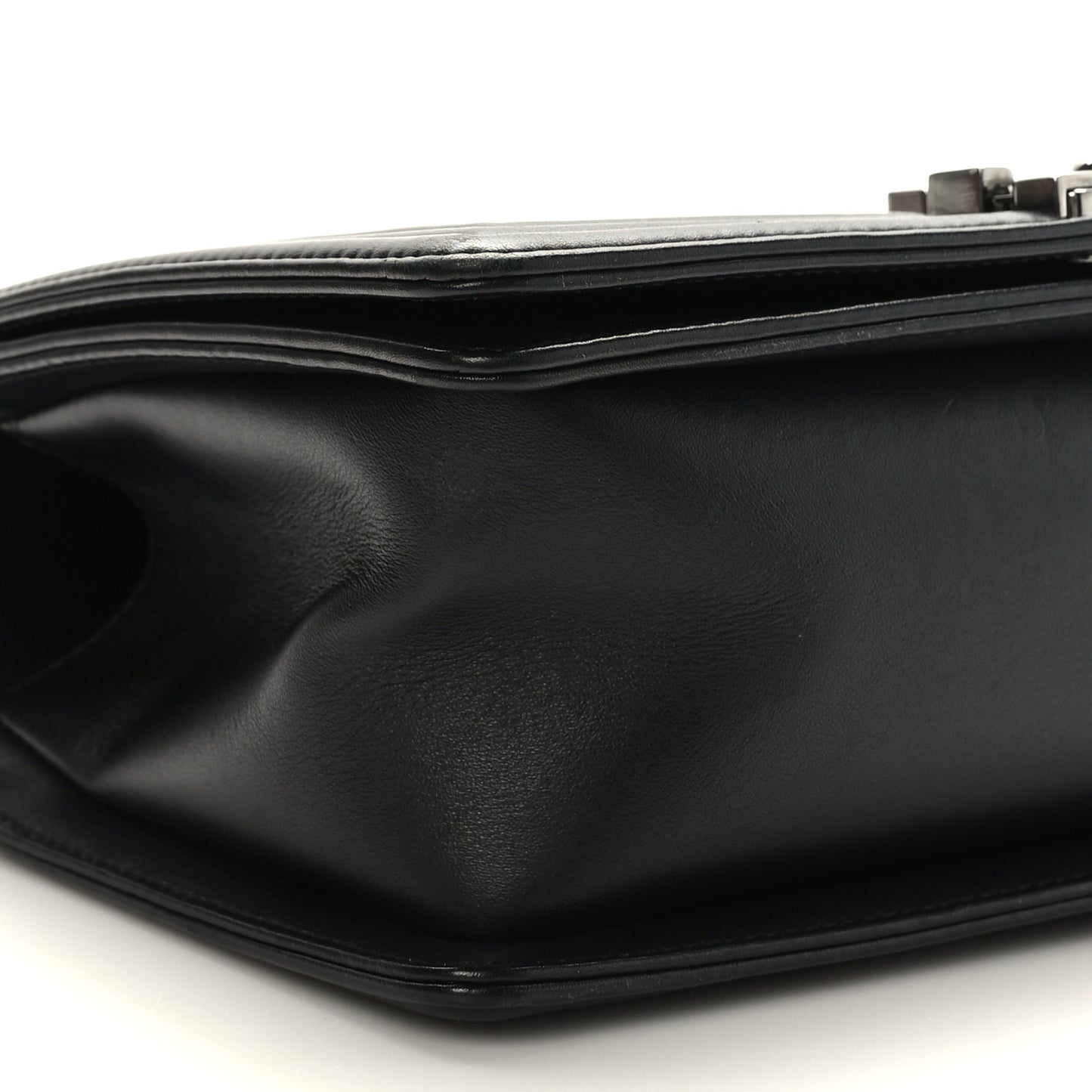 Calfskin Chevron Quilted Medium Chain Boy Flap Black