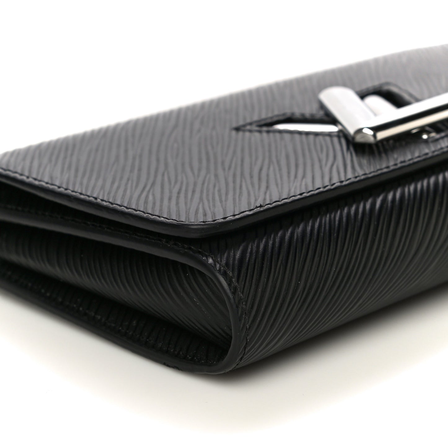 Epi Twist Chain Wallet Black