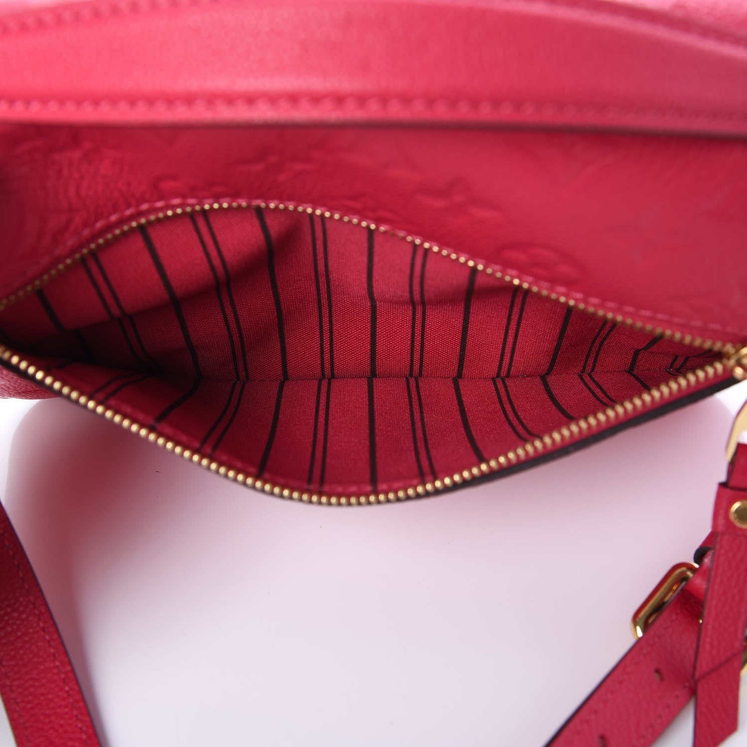 Louis Vuitton Empreinte Pochette Metis Freesia 9 of 9