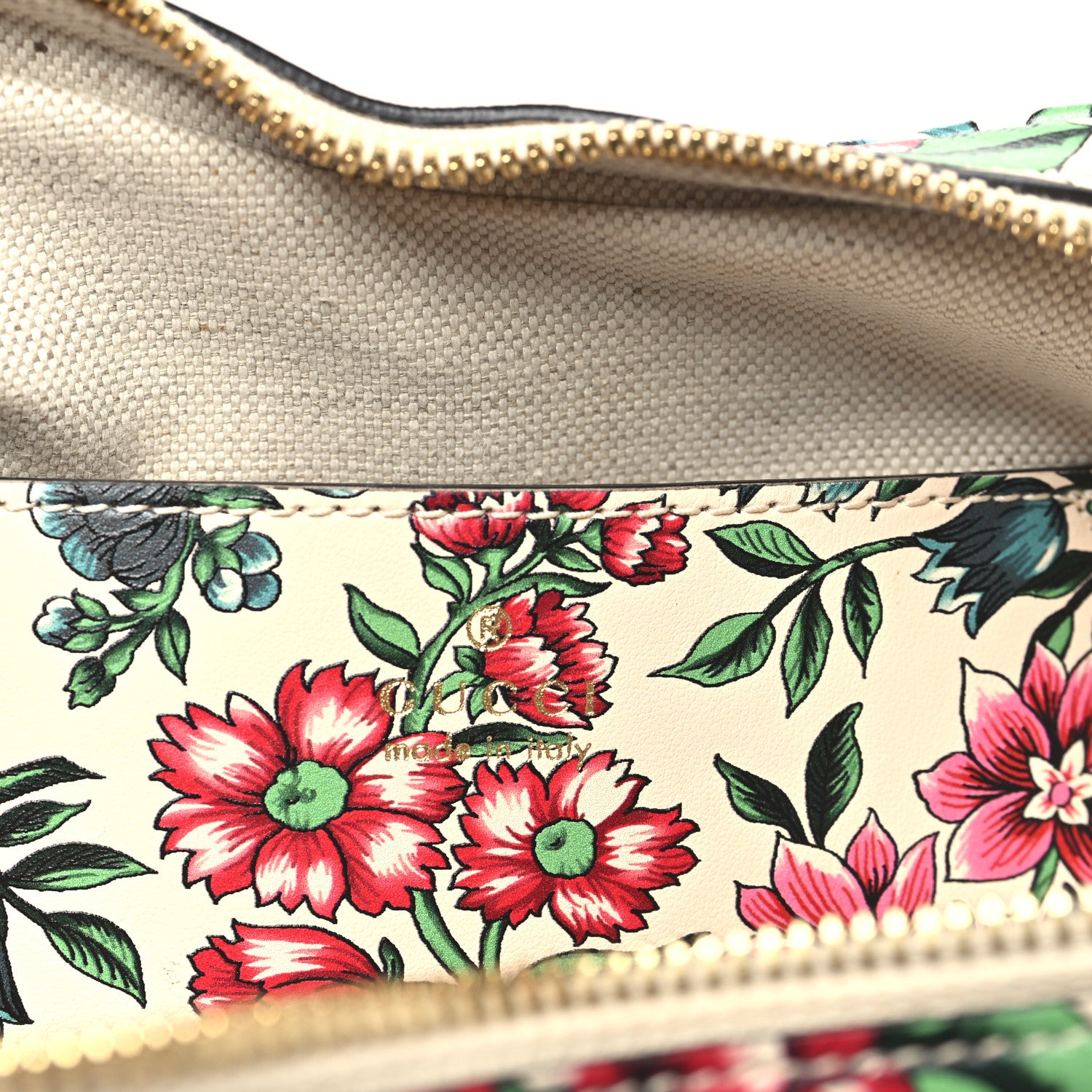 Gucci Calfskin Matelasse Diagonal Brit Roses Print Mini Interlocking G Heart Shoulder Bag White Multicolor 5 of 9