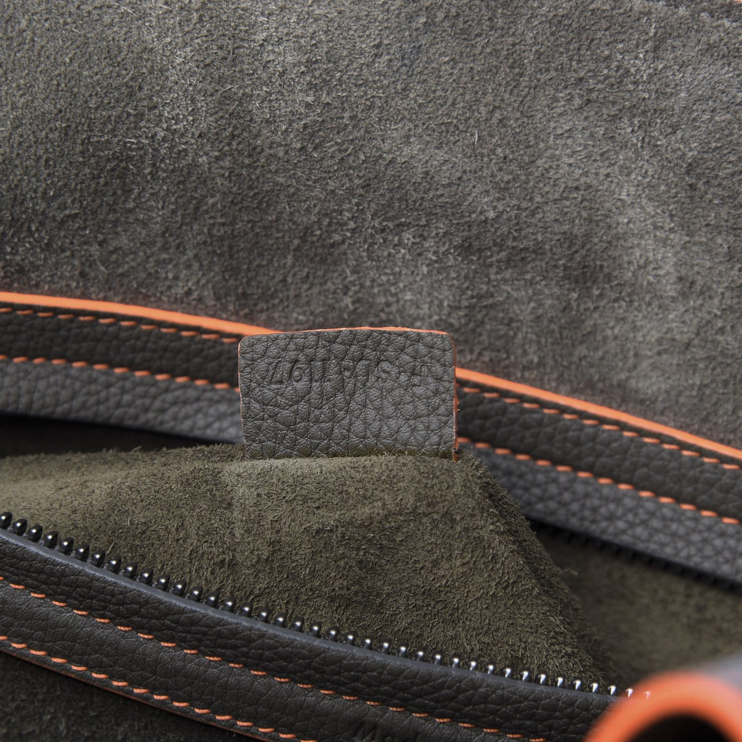 Baby Grained Calfskin Medium Phantom Luggage Stone