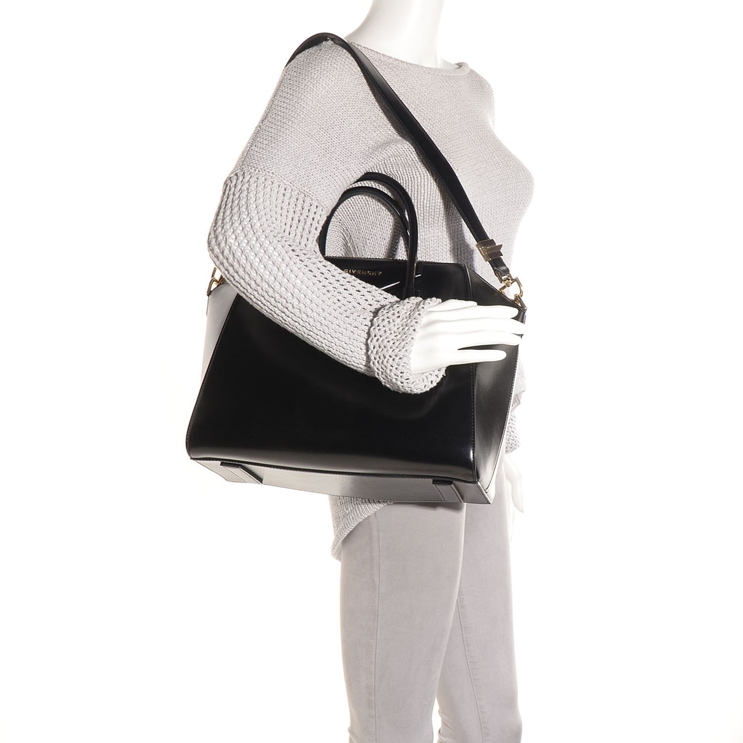 Shiny Lord Calfskin Medium Antigona Black