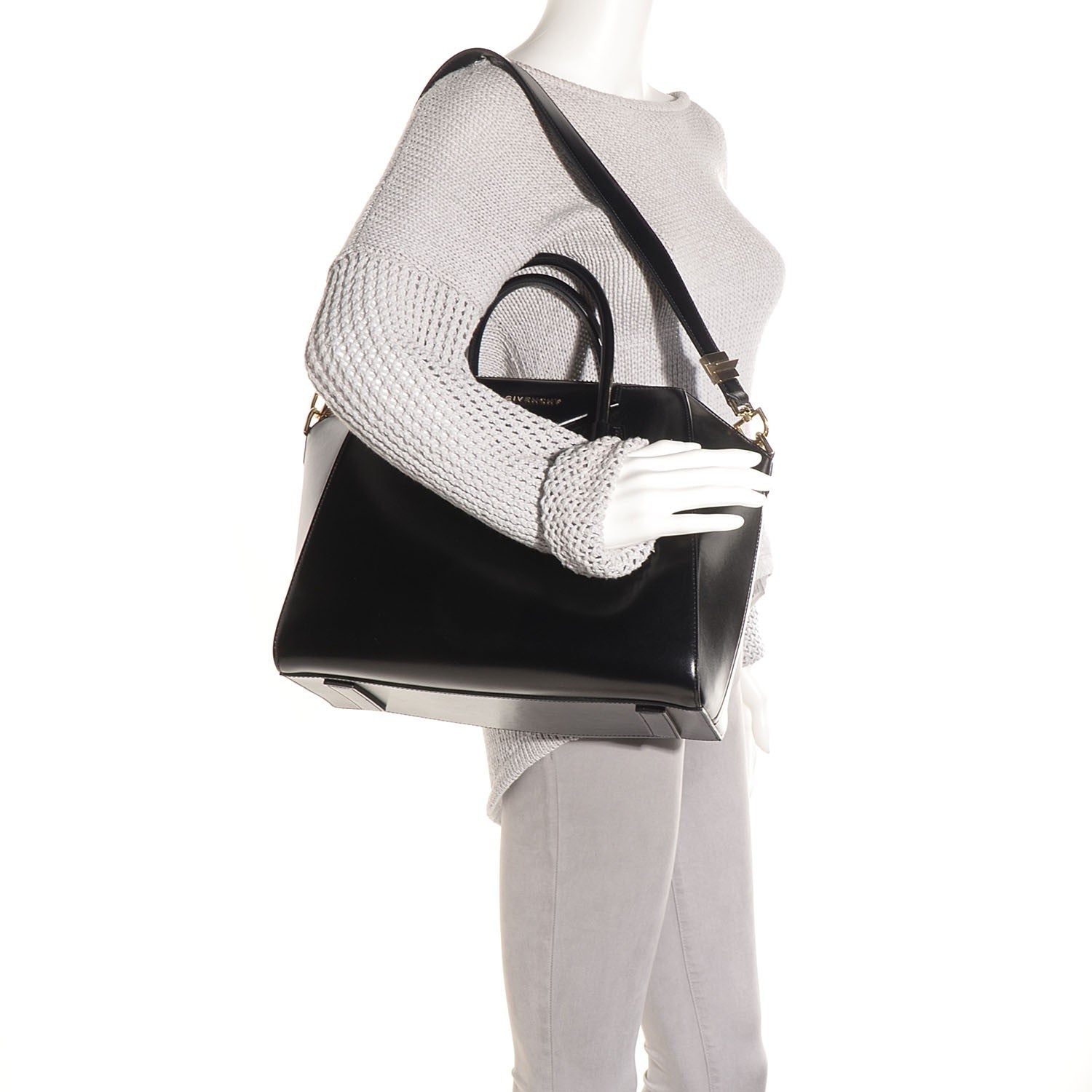 Givenchy Shiny Lord Calfskin Medium Antigona Black 2 of 14