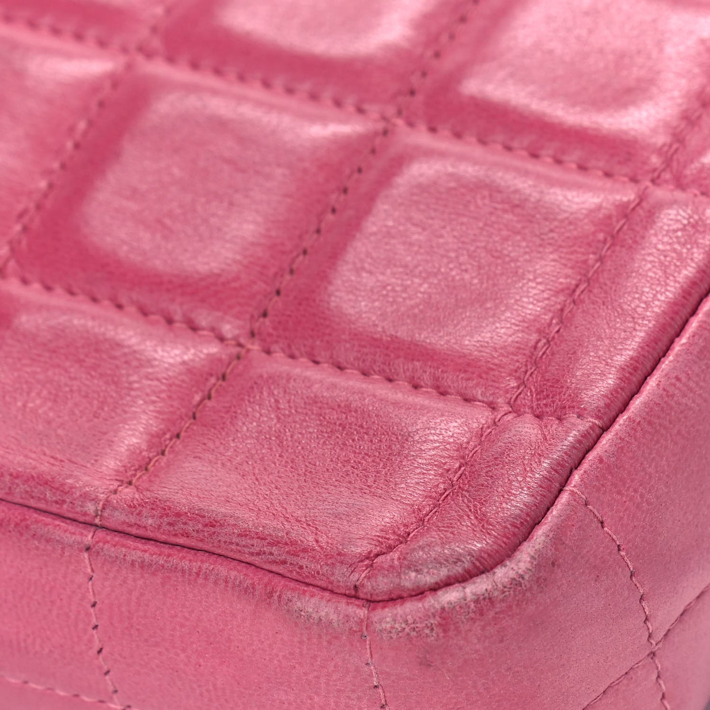 Lambskin East West Chocolate Bar Flap Pink