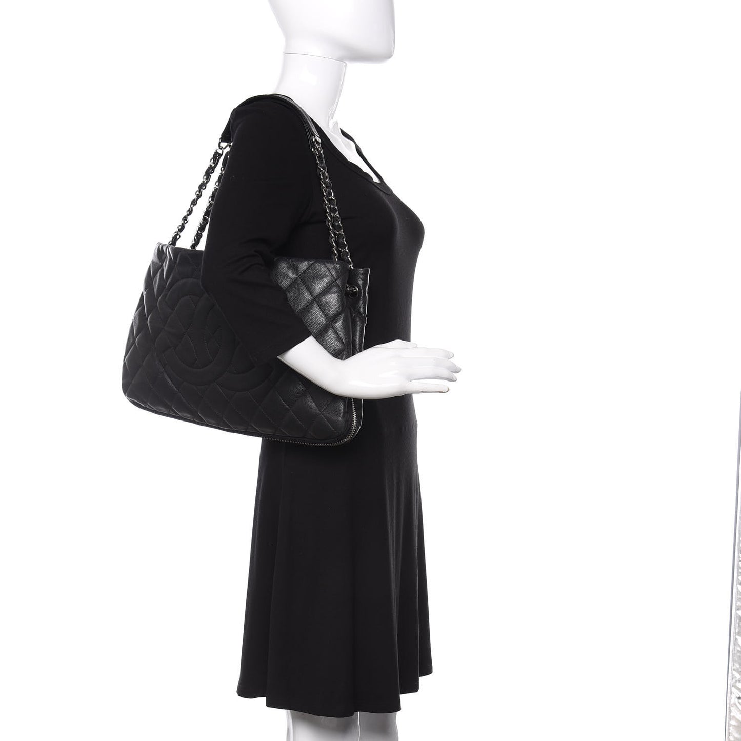 Caviar Quilted Expandable Zip Shoulder Bag Black
