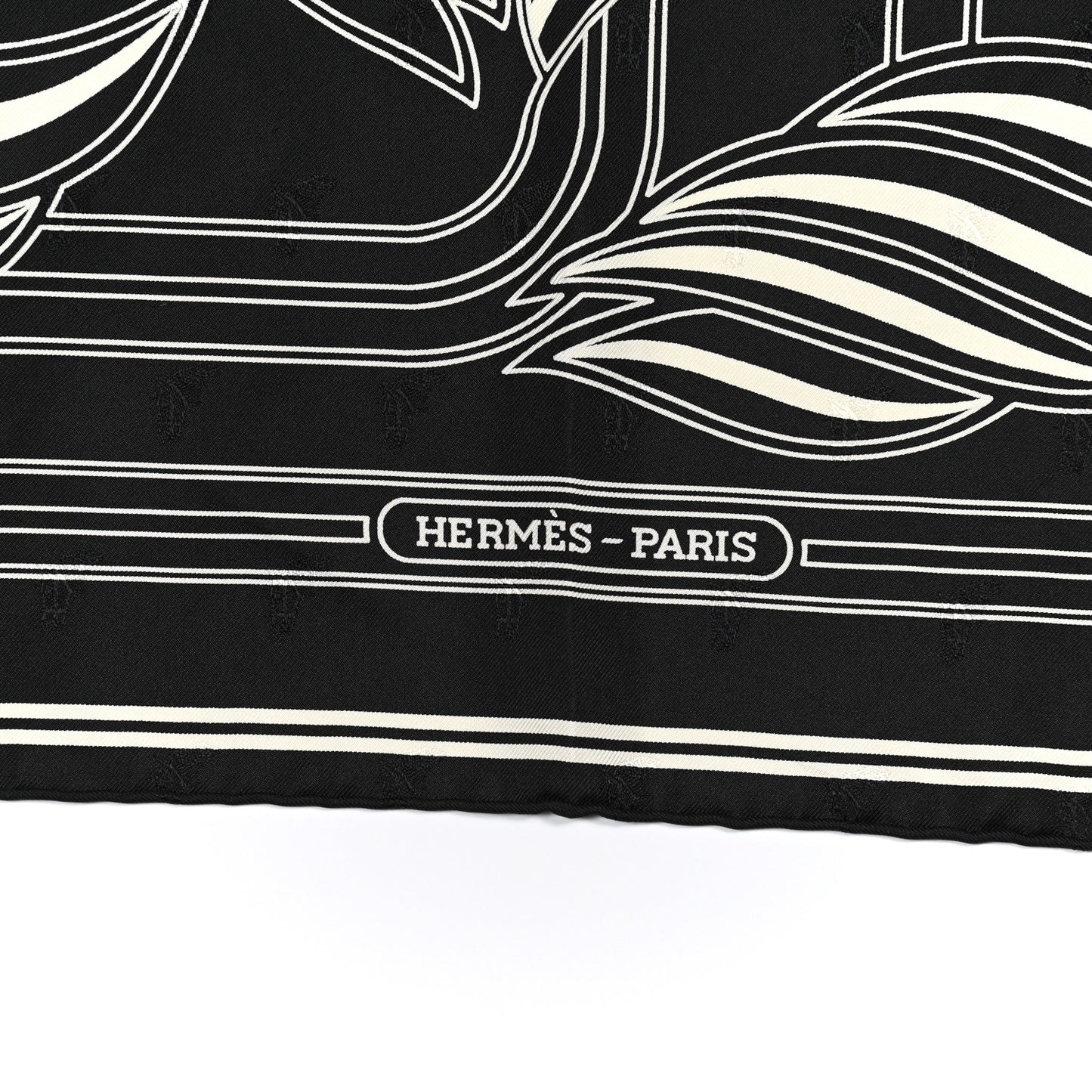 Silk Quadrige Au Fil Scarf 70 Black Creme