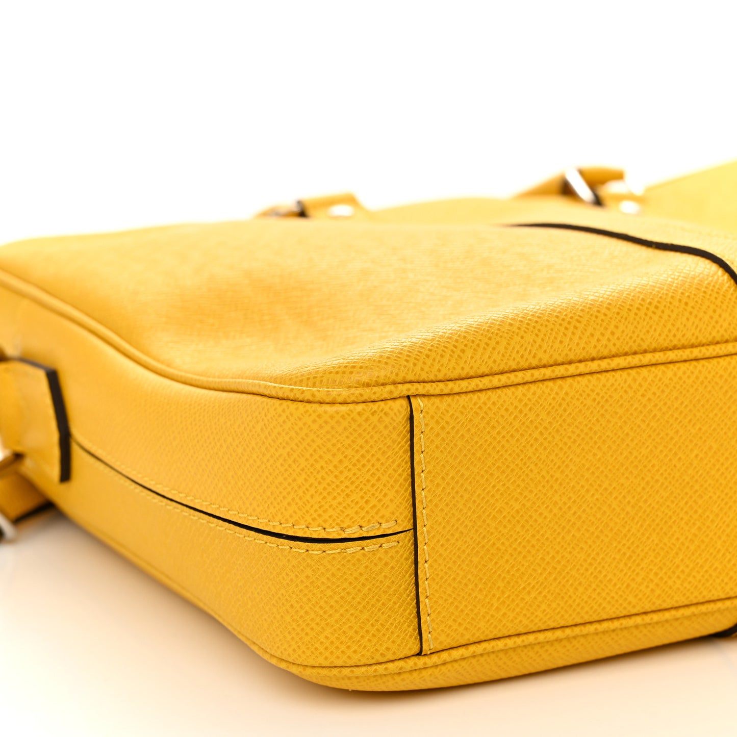 Taiga Porte Documents Voyage PM Yellow Altair