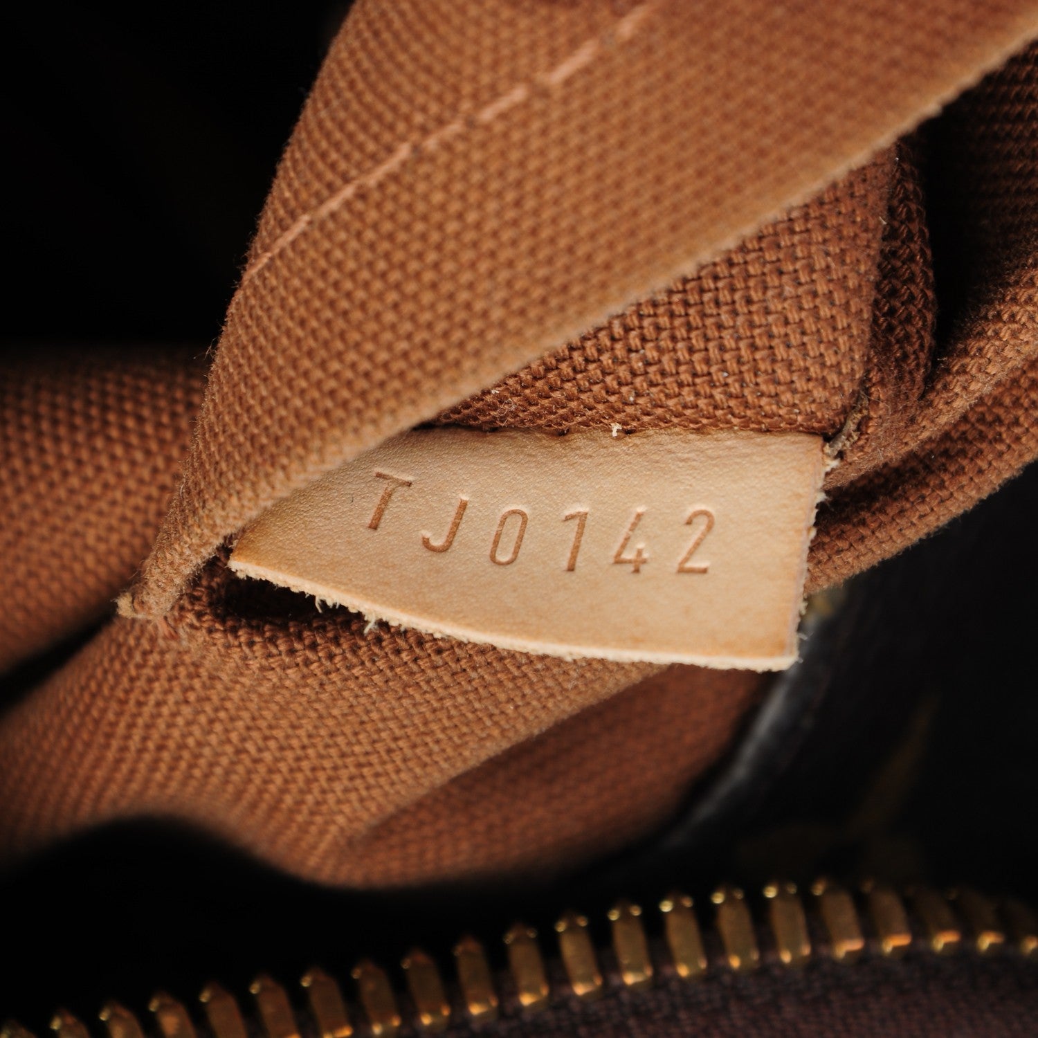 Louis Vuitton Monogram Sully MM 7 of 11