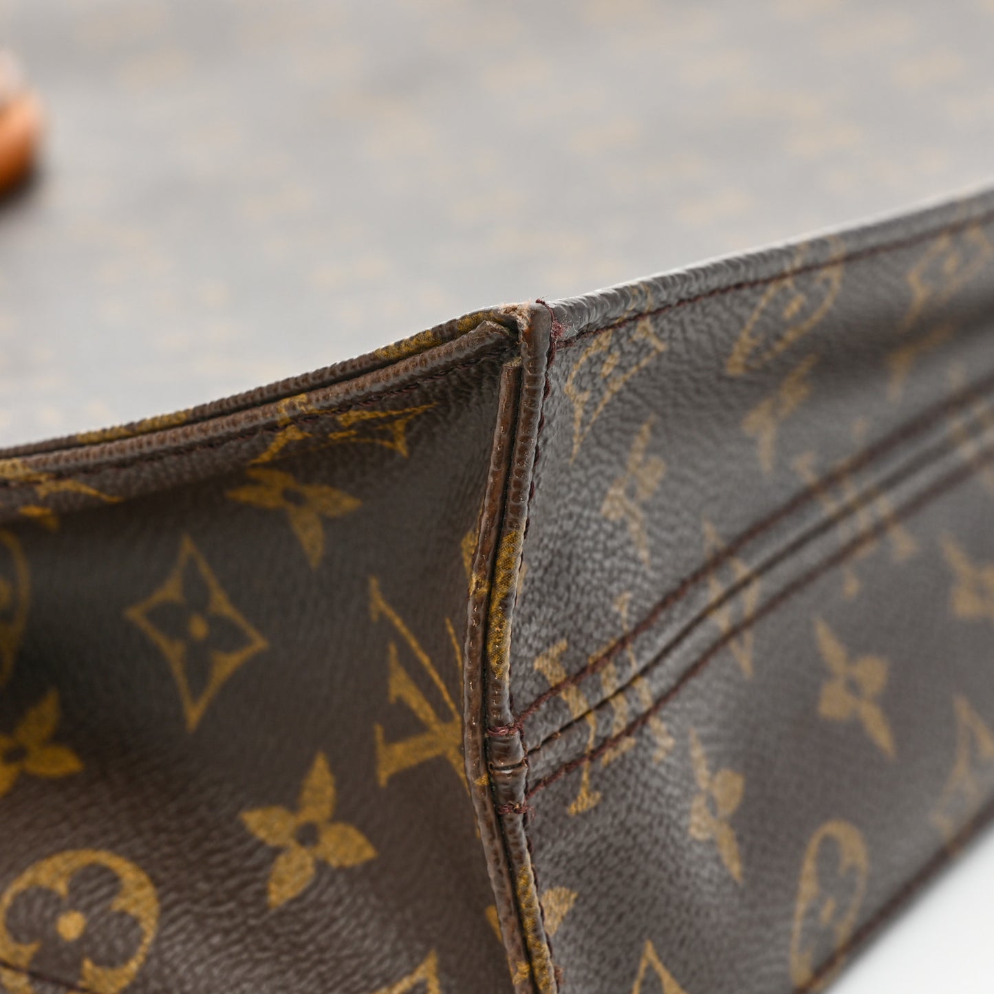 Monogram Sac Plat