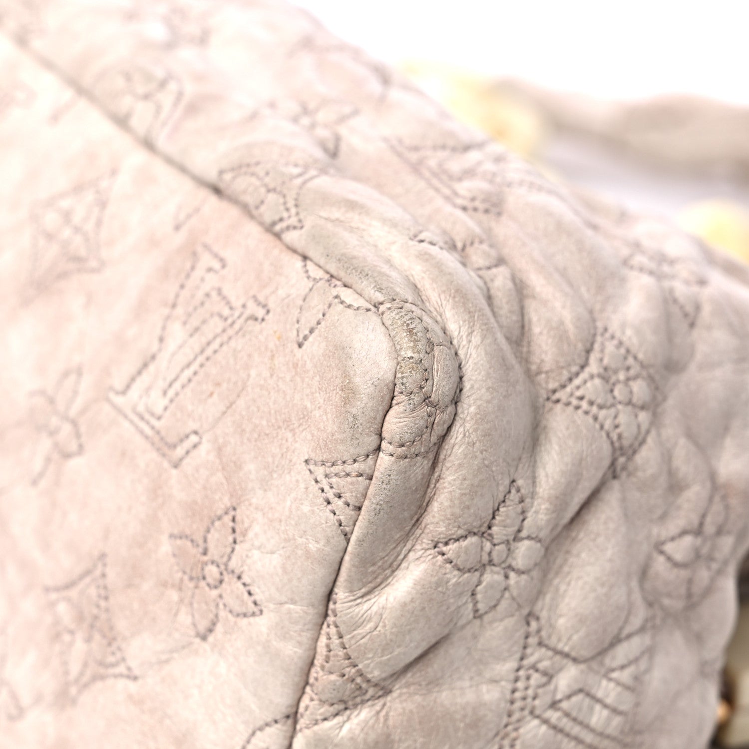 Louis Vuitton Lambskin Olympe Nimbus Cirrus Ecru 7 of 13