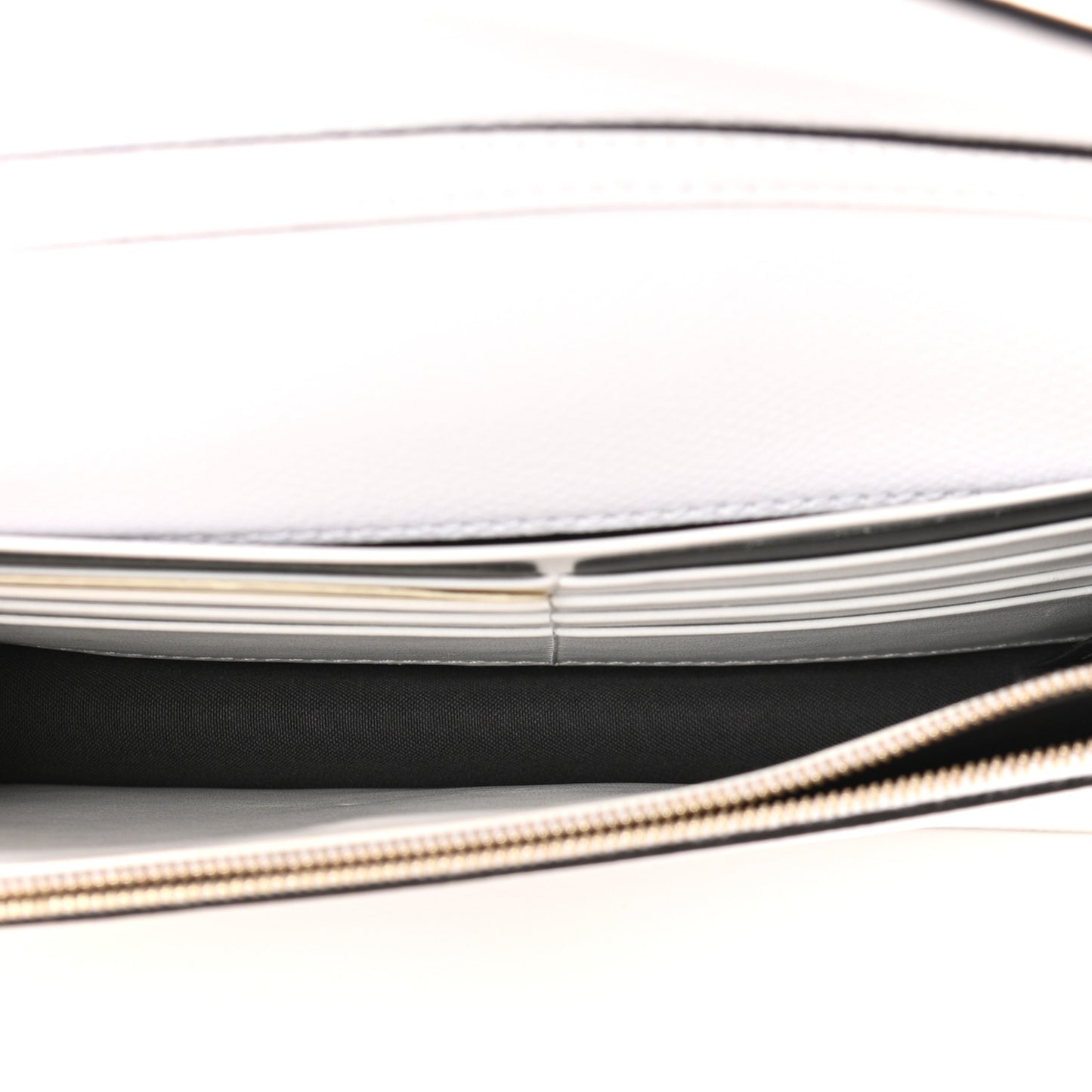Vitello Cruise F is Fendi Medium Envelope Wallet on Chain Optical White