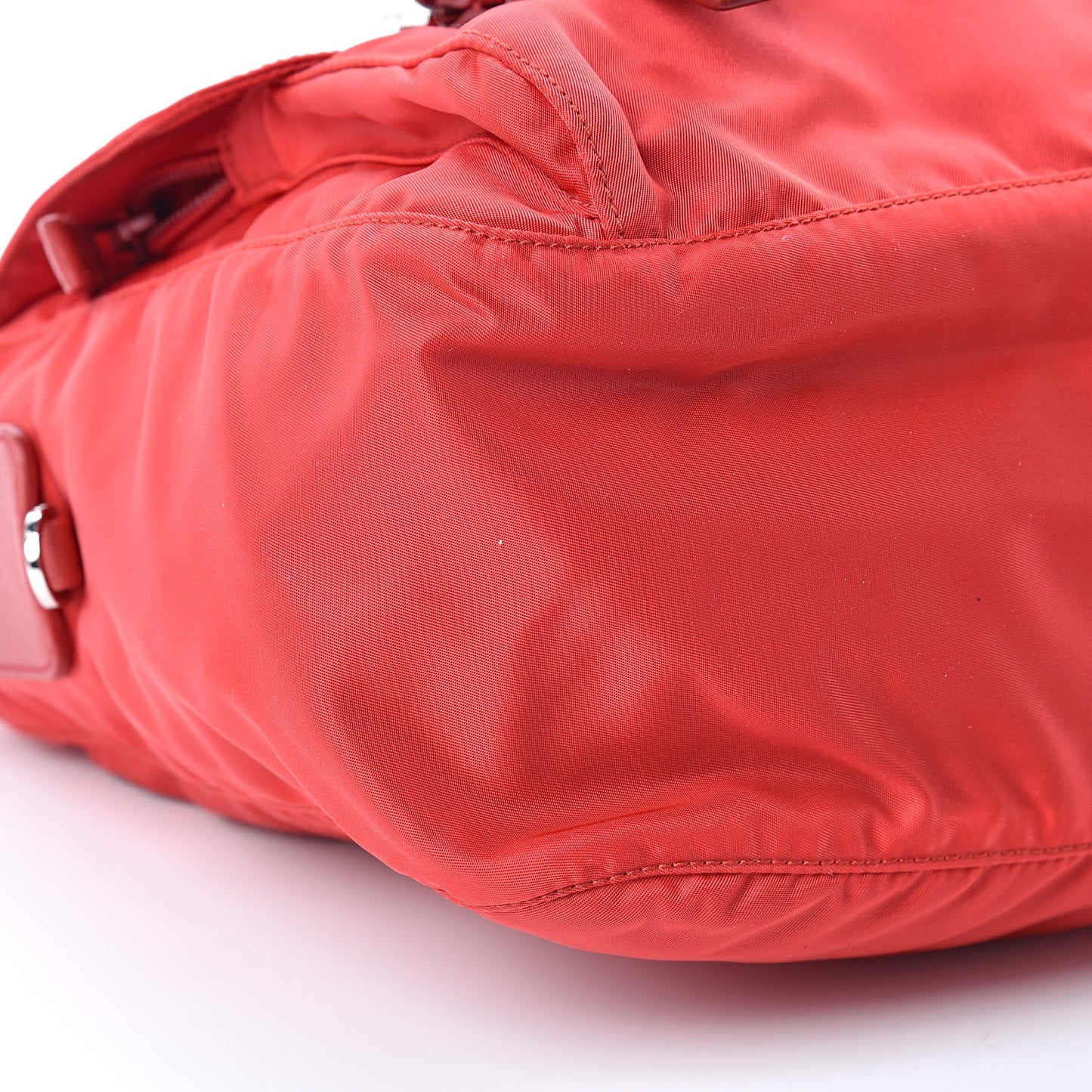 Nylon Vela Sport Saffiano Messenger Bag Rosso