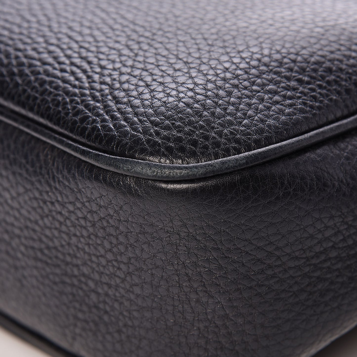 Pebbled Calfskin Small Soho Disco Bag Black