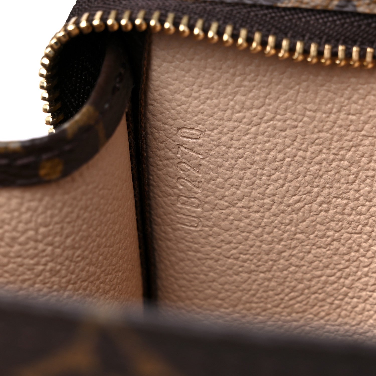 Louis Vuitton Monogram Toiletry Pouch 19 8 of 10