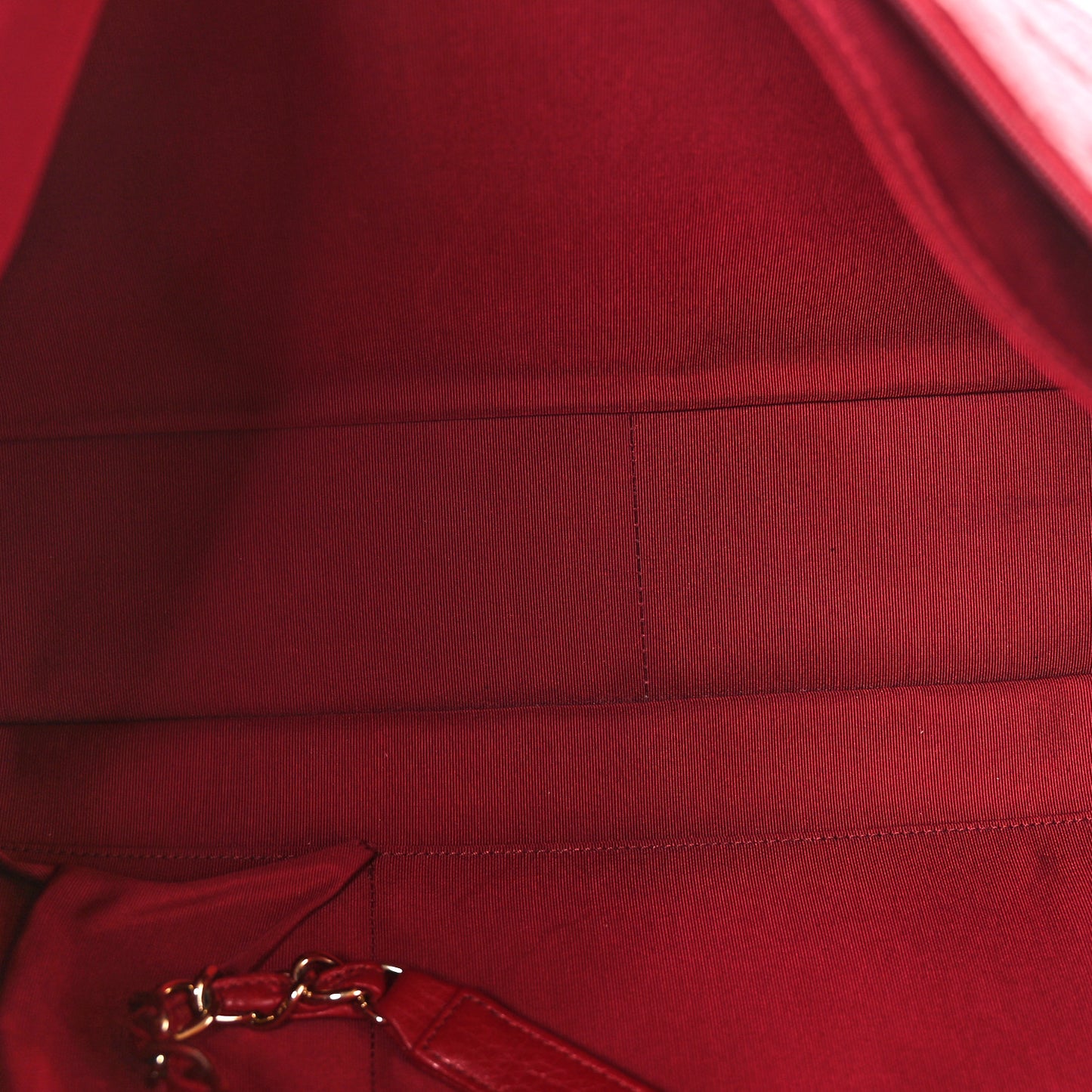 Calfskin Quilted XXL Travel Flap Bag Red