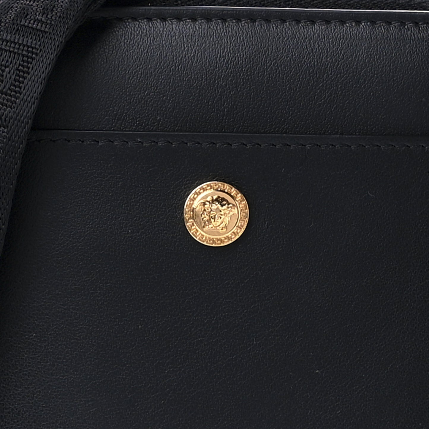 Calfskin La Medusa Zip Around Lanyard Pouch Black