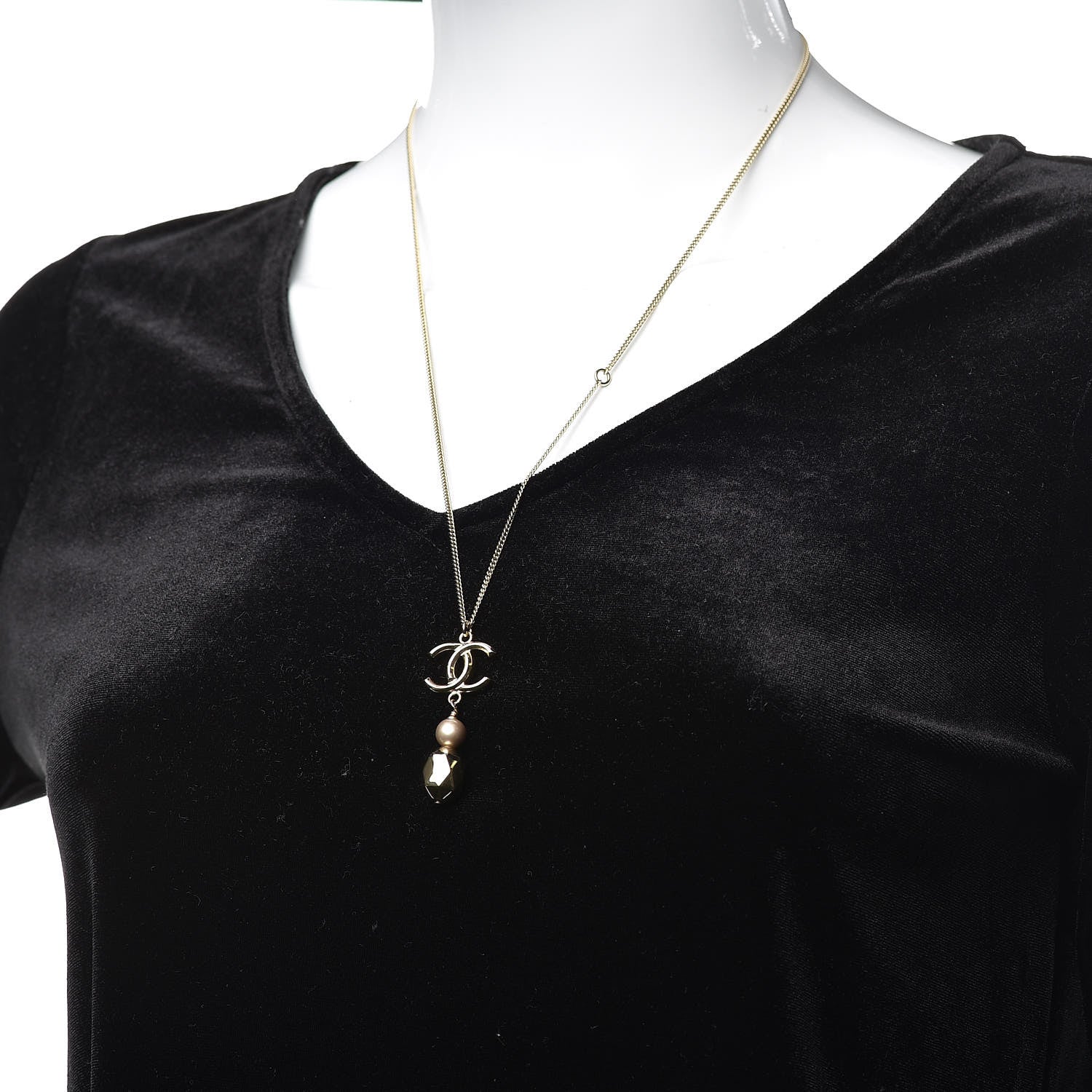 Chanel Pearl CC Pendant Necklace Gold Pearly Beige 2 of 5