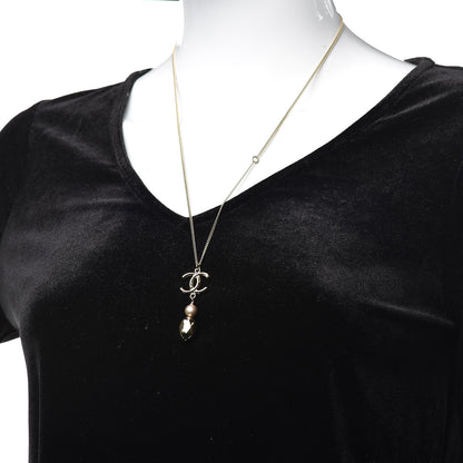 Chanel Pearl CC Pendant Necklace Gold Pearly Beige 2 of 5