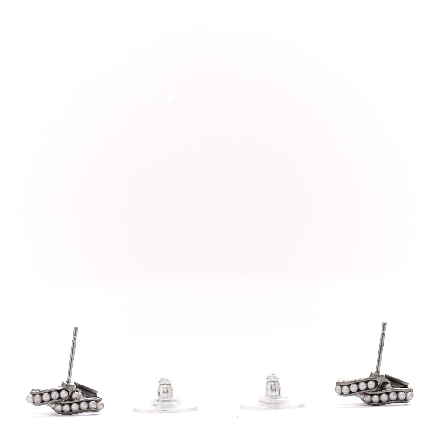 Pearl Twisted CC Earrings Ruthenium