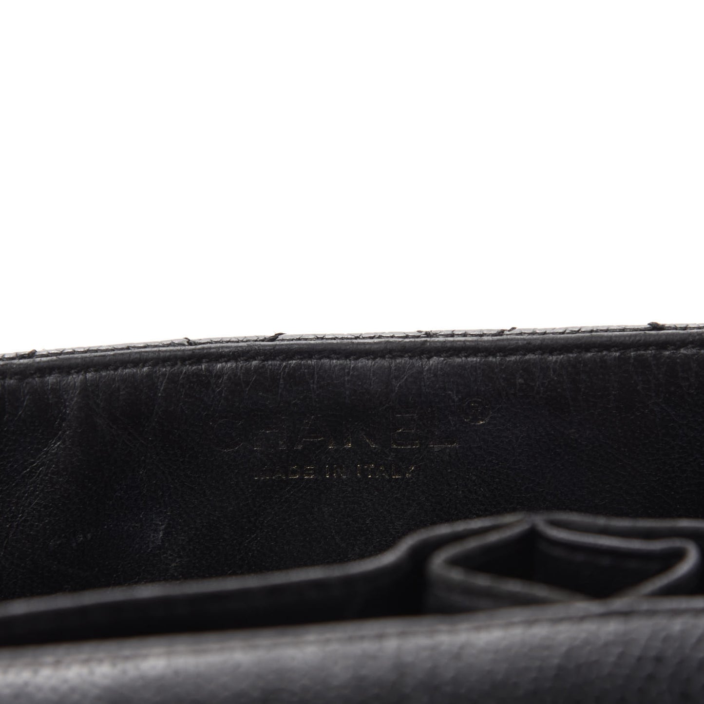 Caviar Quilted East West Flap Black