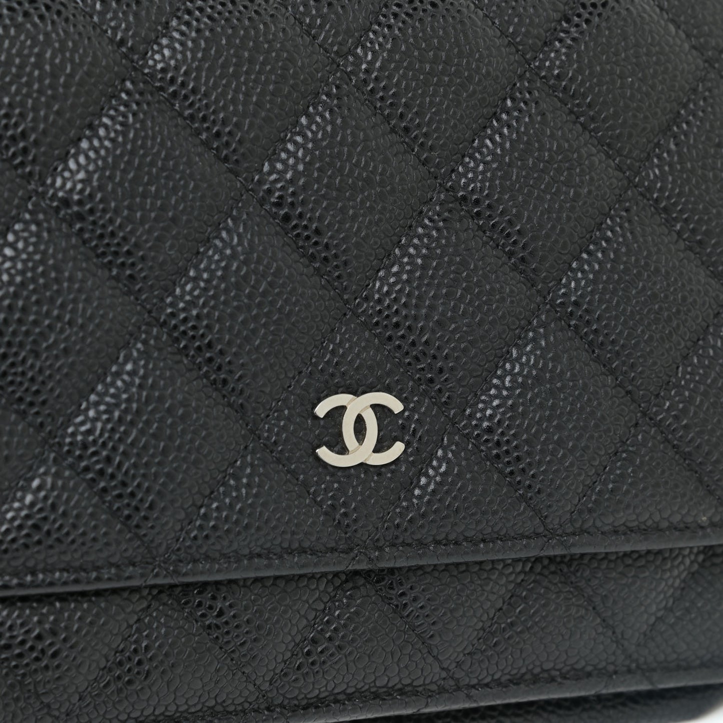 Caviar Quilted Wallet On Chain WOC Black