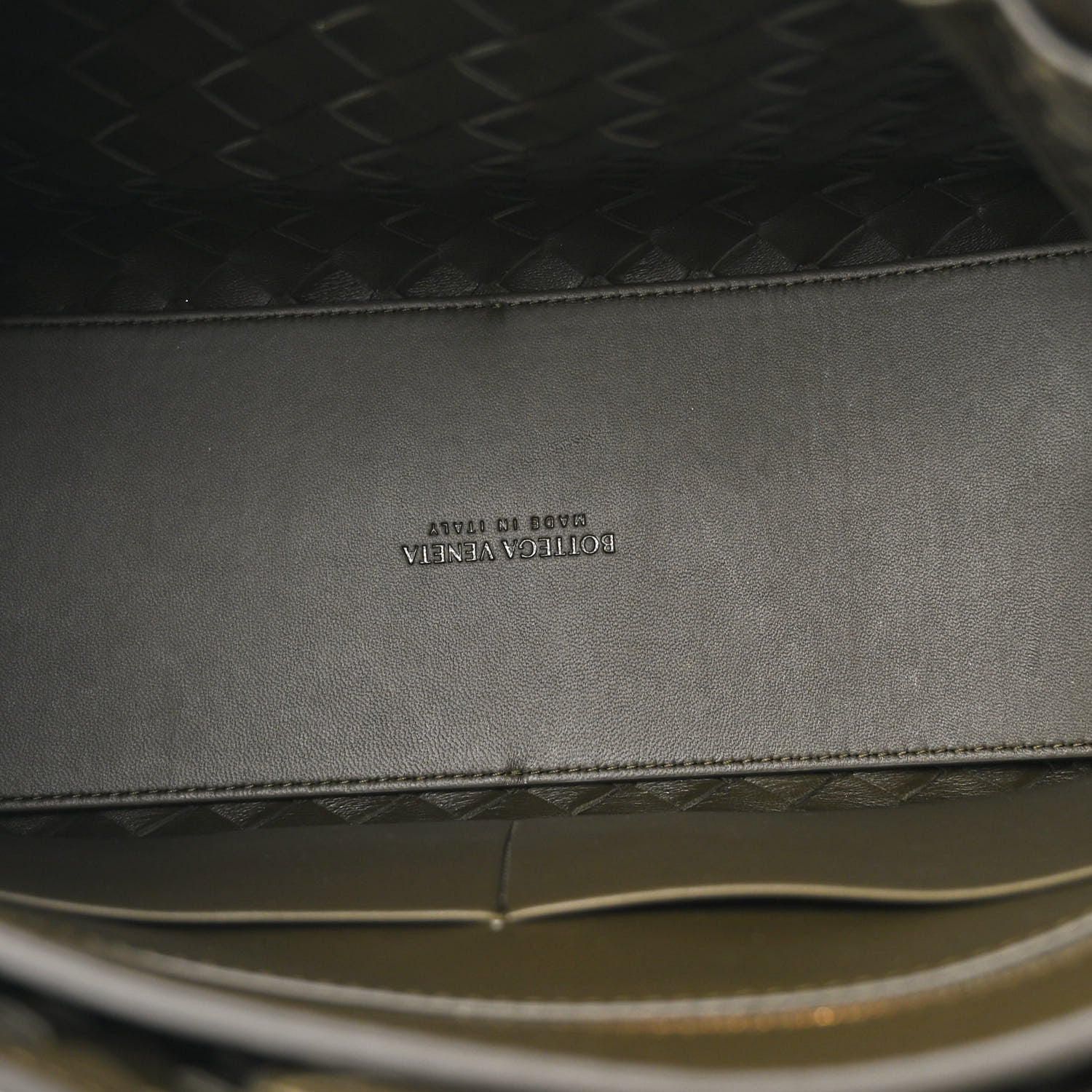 Bottega Veneta Nappa Intrecciato Medium Andiamo Shoulder Bag Kaki 5 of 9