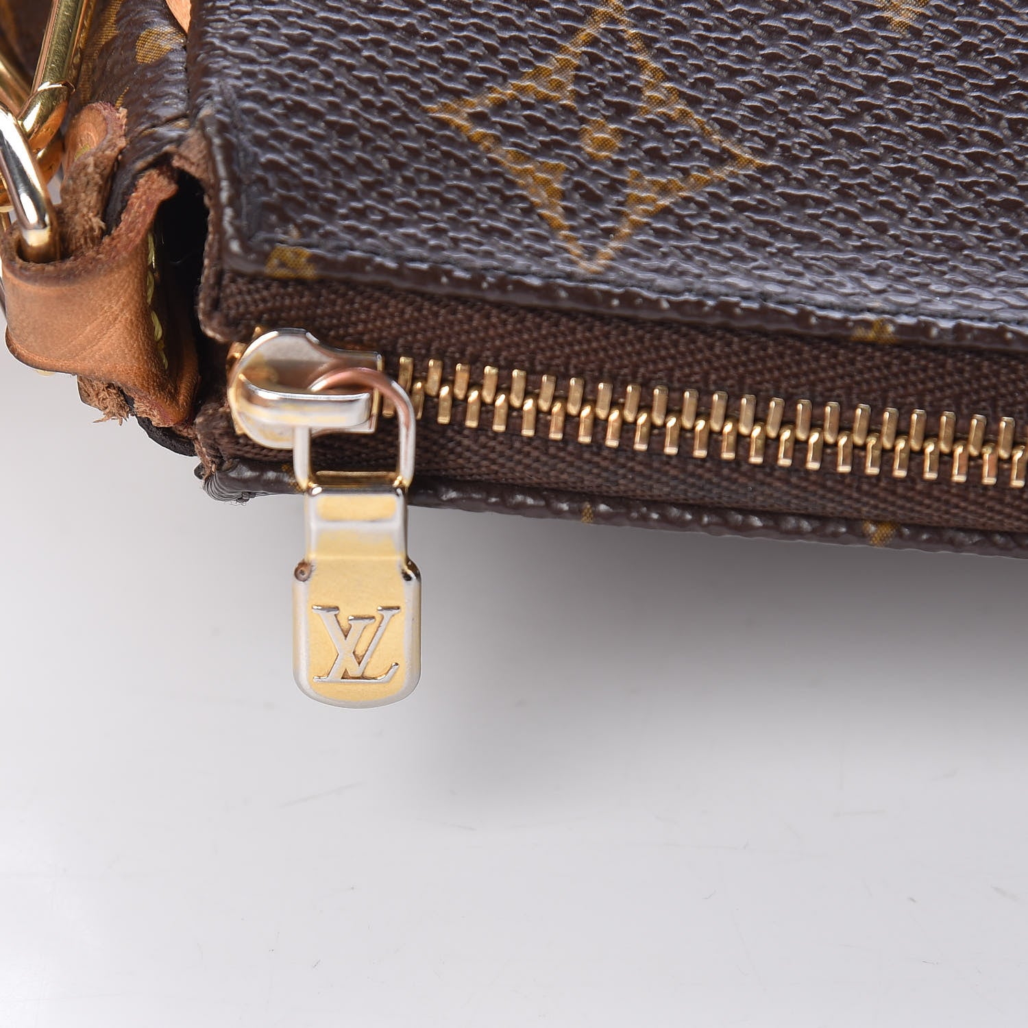 Louis Vuitton Monogram Eva Clutch 15 of 15