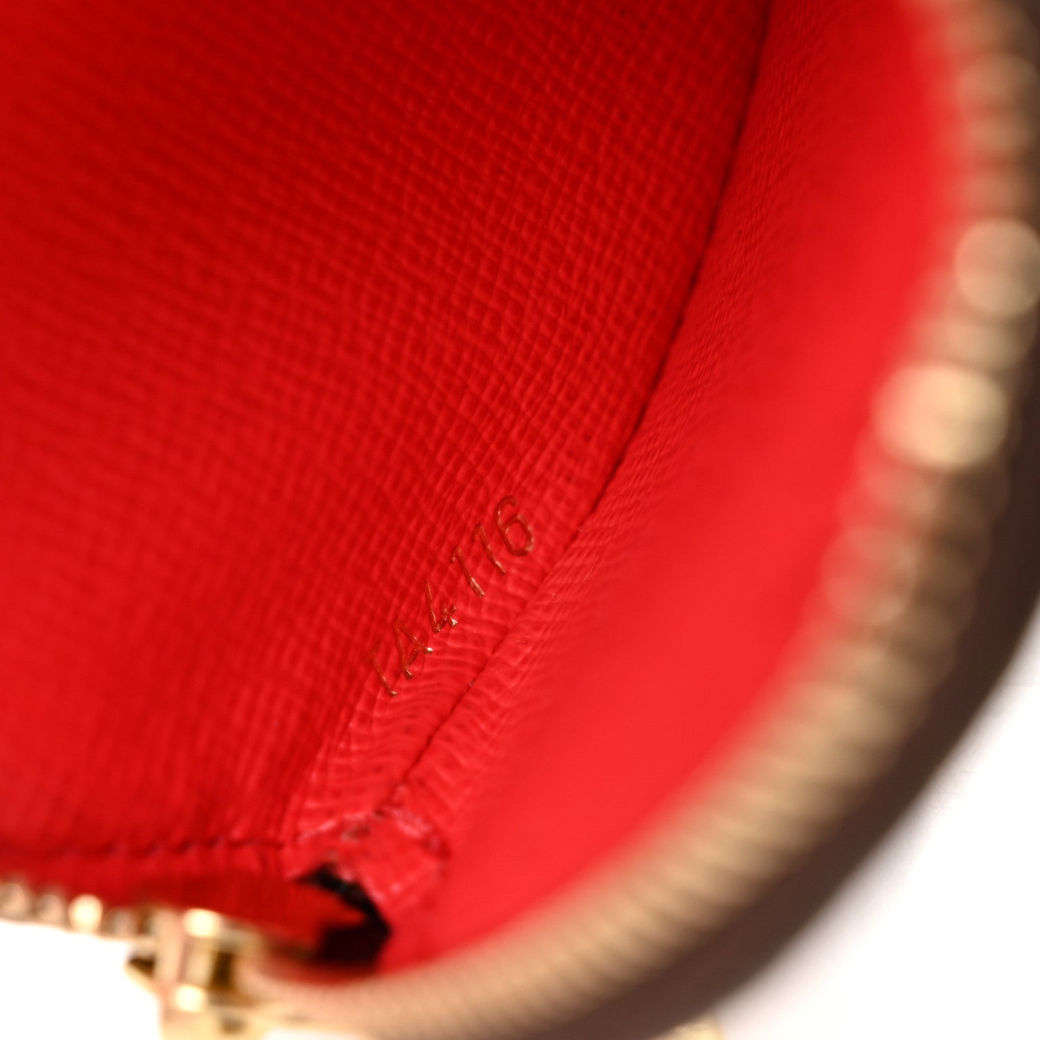 Louis Vuitton Monogram 2016 Christmas Animation Round Coin Purse Rouge 7 of 7