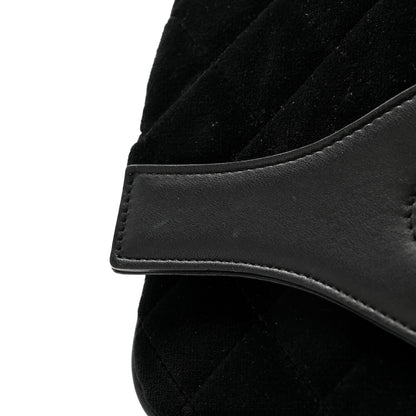 Chanel Velvet Lambskin 31 Pouch Black 8 of 9